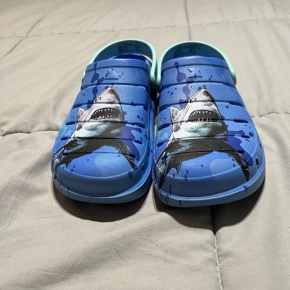 Discovery Shark Week Rugged Blue Shark Graphic Rubber Clogs Slip On Size 5